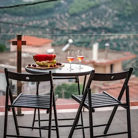 Terra Alta فيلة